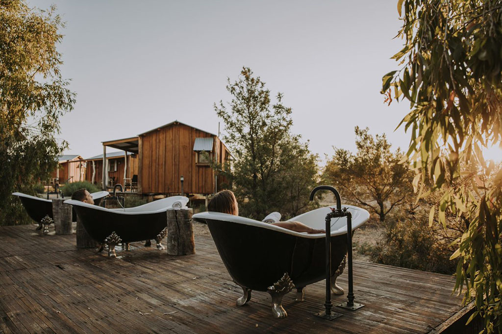 outback queensland saltbush retreat outdoor baths