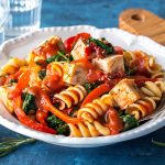 Instant Pot Rotini with Chicken and Capsicum
